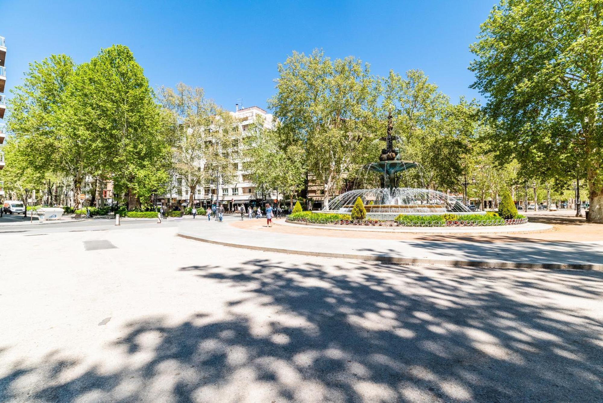 Apartament Encantador Piso Pleno Centro A Pie De Semana Santa Y Cerca De La Alhambra *