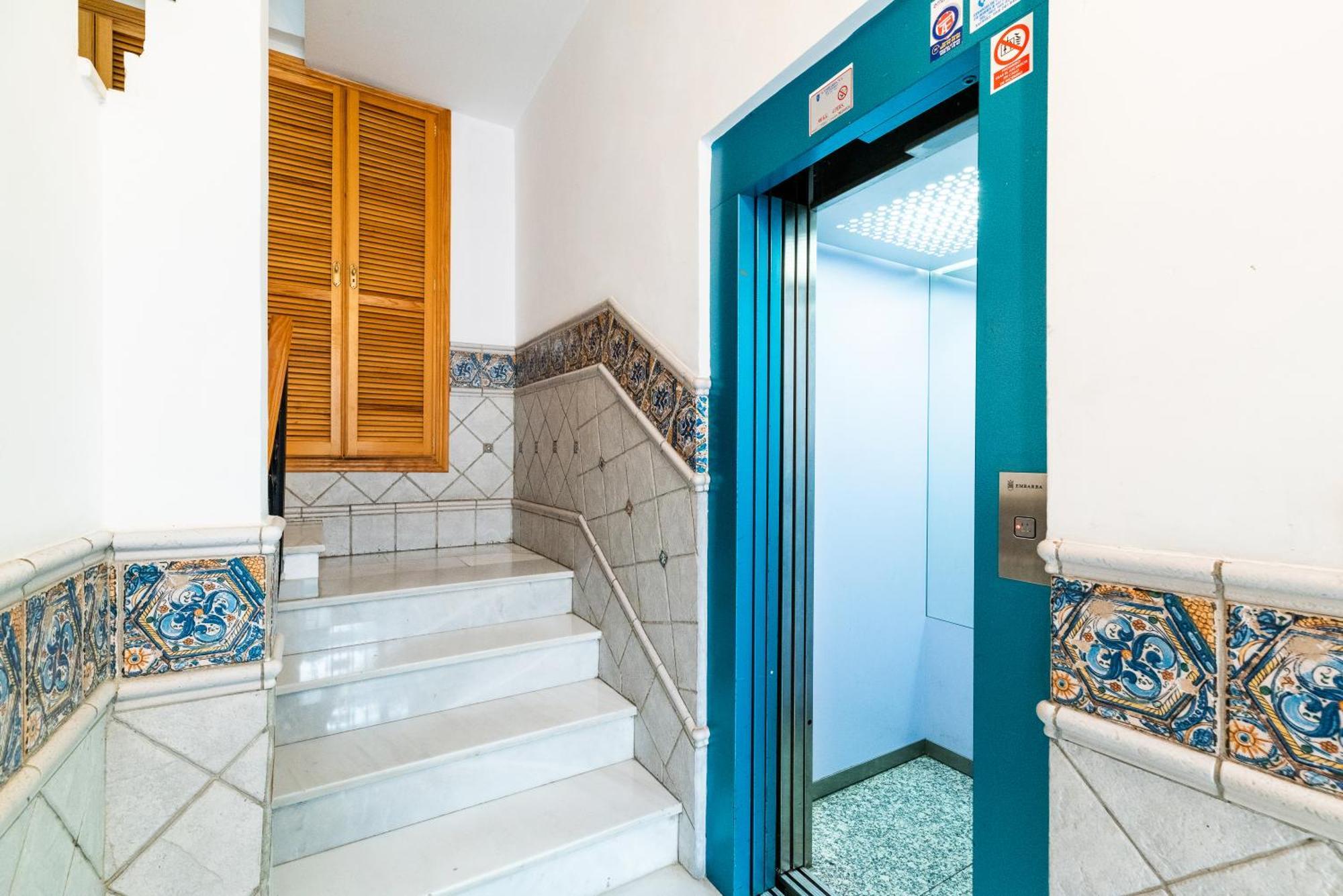 Encantador Piso Pleno Centro A Pie De Semana Santa Y Cerca De La Alhambra Appartement *